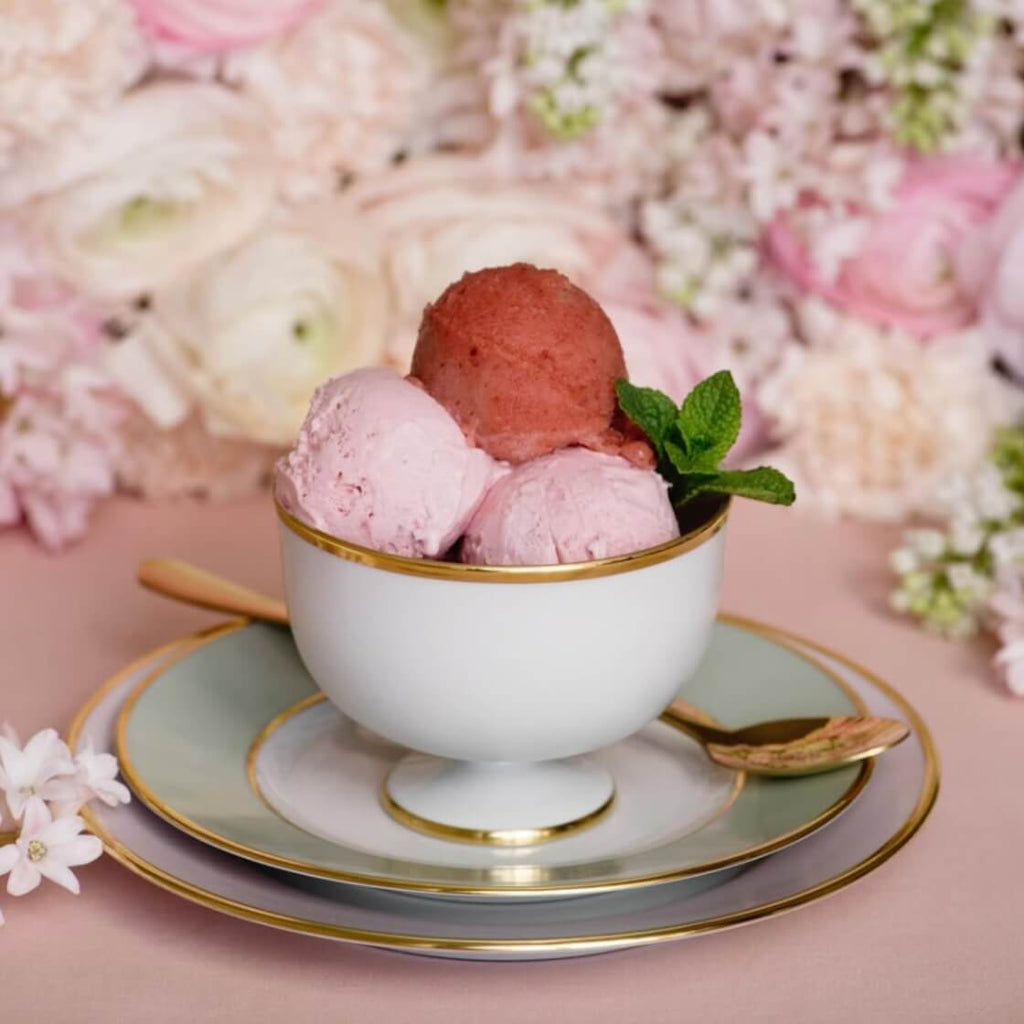 Coupe à dessert sur pied bleu clair H 9,5 cm, 7,5 cm